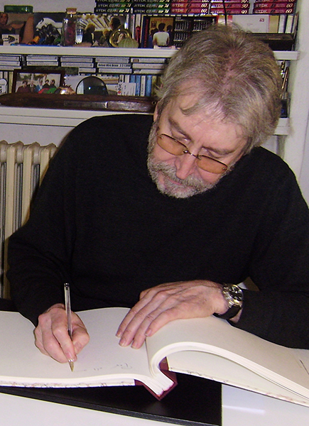 Antoni Miró escrivint