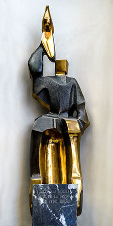 HOME DE LA PAU. A TOTS ELS ALCOIANS MORTS EN DEFENSA DELS SEUES IDEALS, 1984- 85 (Bronze)